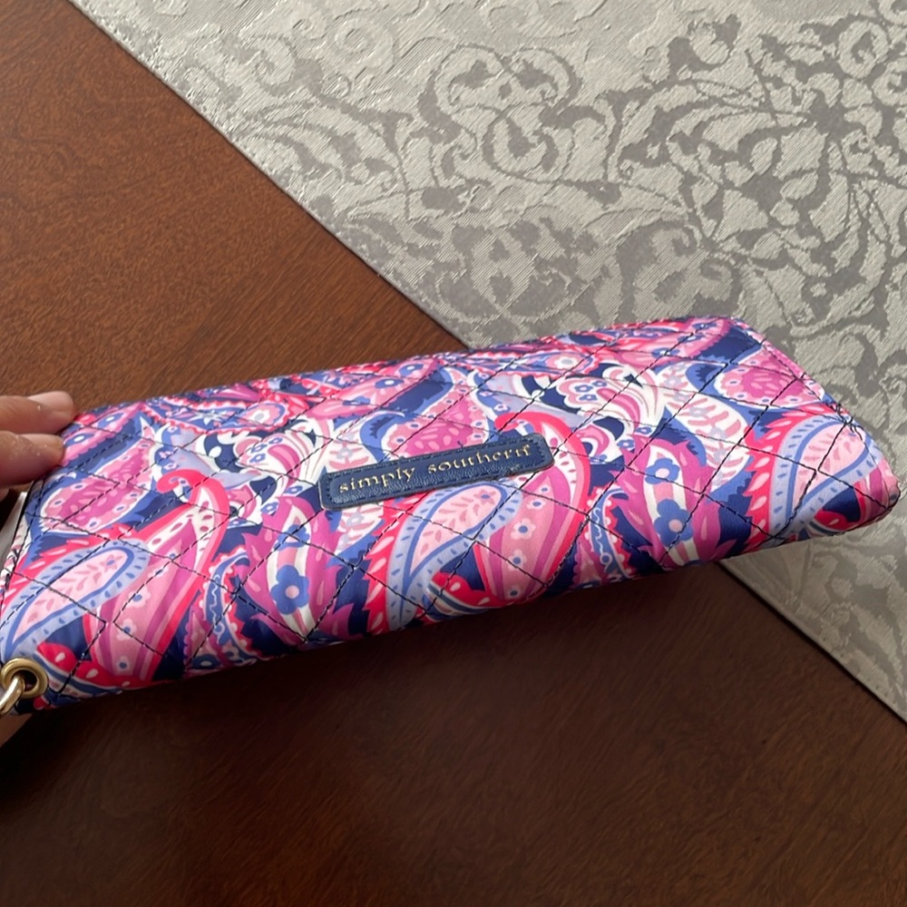 ❌SOLD❌ Simply Southern Women’s Quilted Wallet With Wristlet Strap - Picture 12 of 16